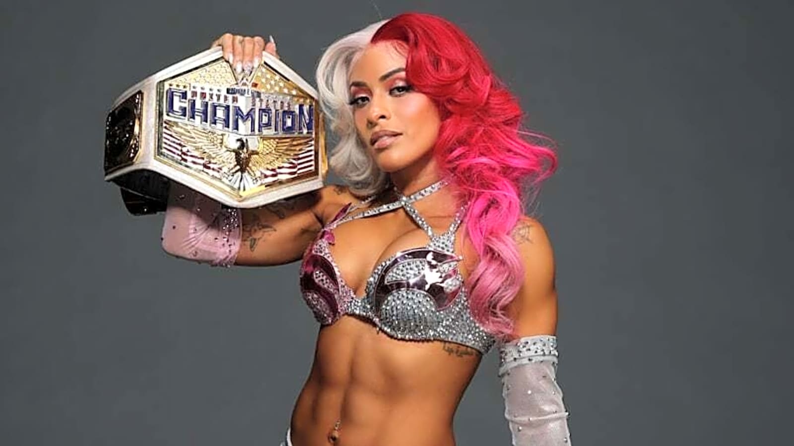 Zelina Vega Has The WWE Women&#39;s United States Title, Now She Just Needs A Microphone 
