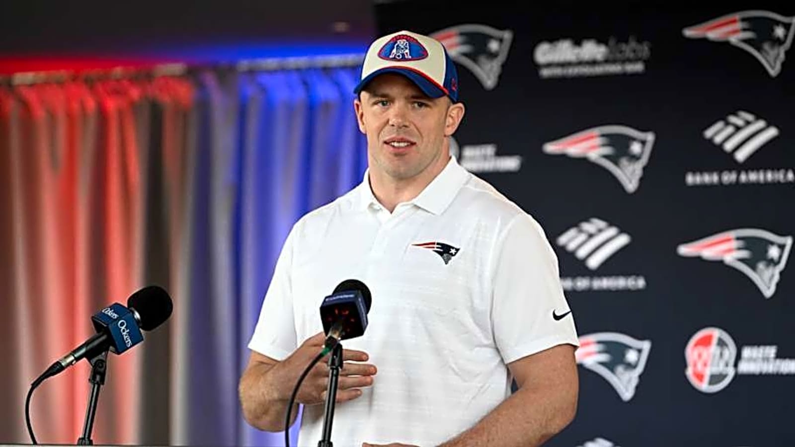 Patriots LB Reveals Biggest Defining Quality of Mike Vrabel