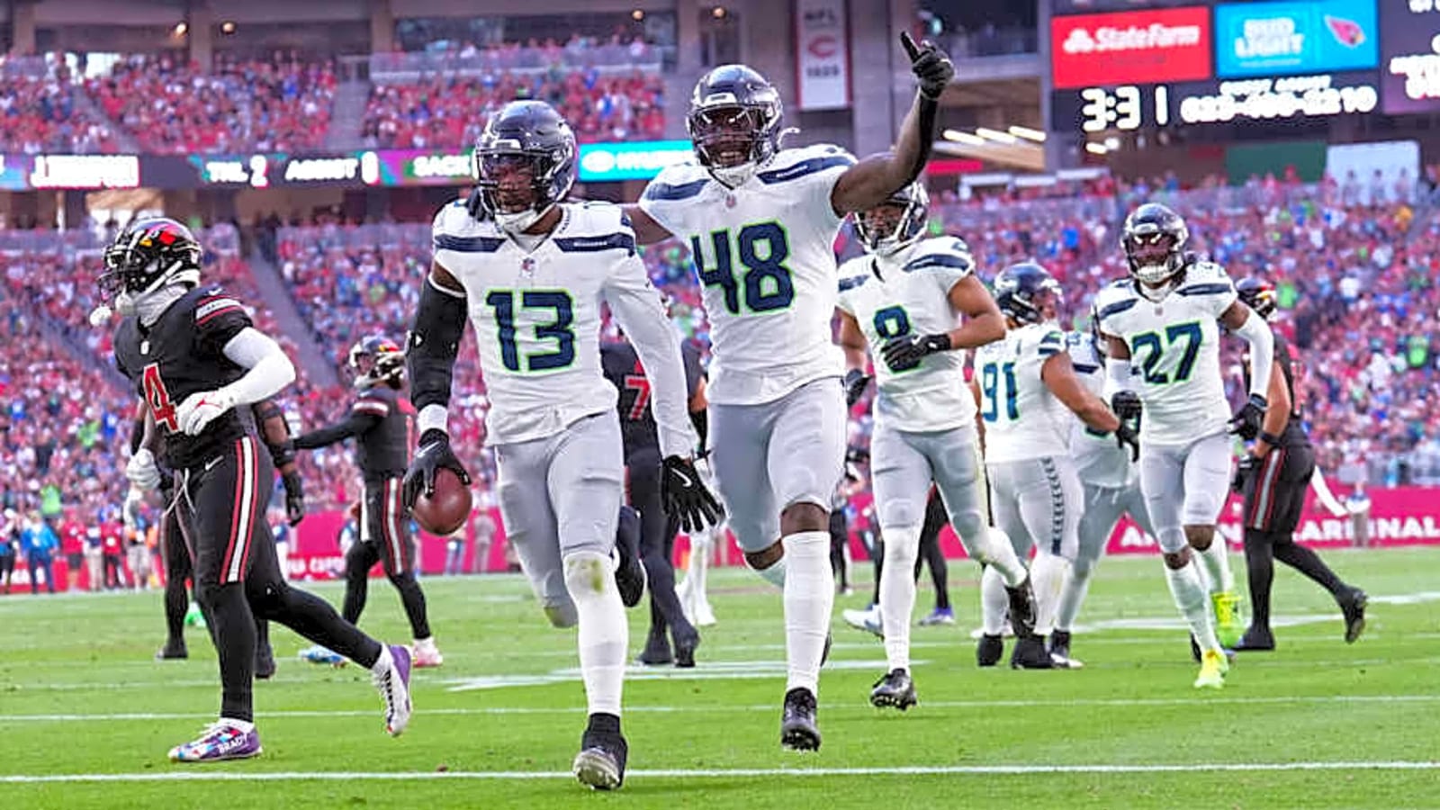 Seahawks linebacker room named bottom-10 group by PFF