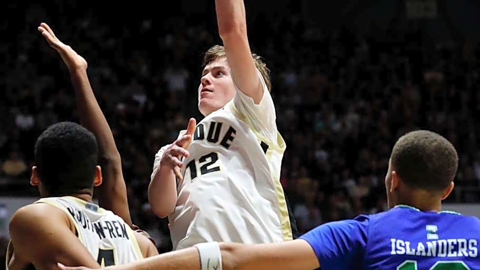 How Daniel Jacobsen Performed in USA&#39;s Quarterfinal Win Over Canada in FIBA World Cup