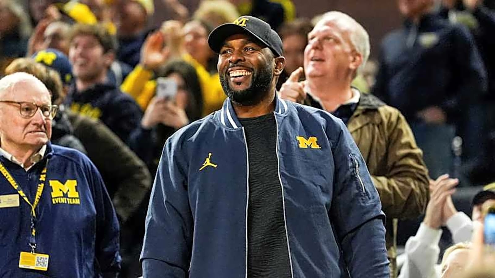 Social media can&#39;t contain excitement after 5-star Carter Meadows commits to Michigan football
