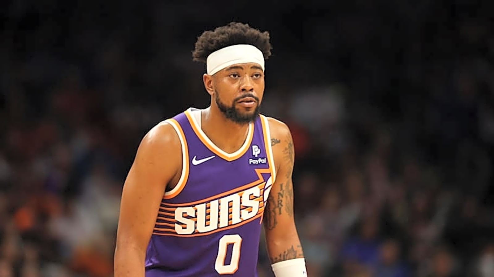  Suns Claim Former Lakers Guard Off Waivers