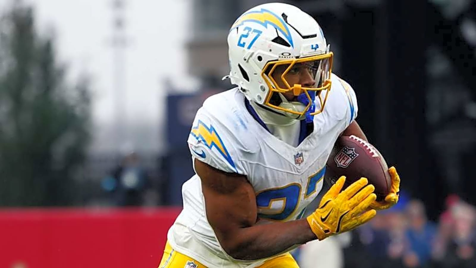 Report: Broncos Sign Former Chargers RB to One-Year Deal
