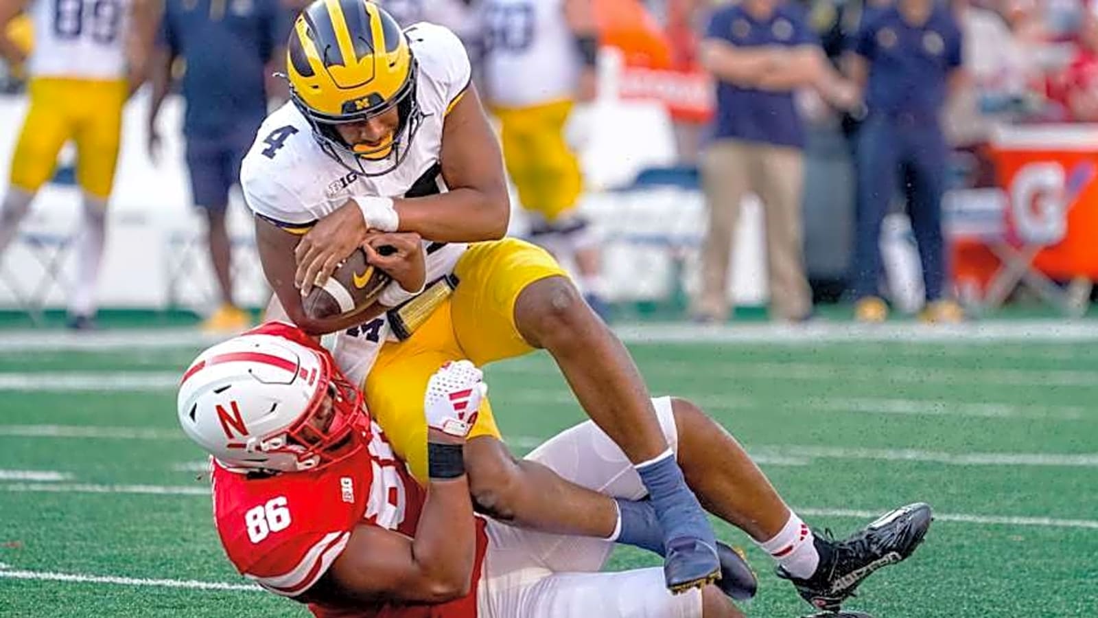 CBS' national team is almost unanimous in choosing winner between Michigan, Nebraska