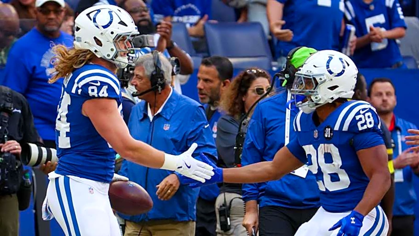 Colts on SI Roundtable: Predictions and Picks vs Chargers