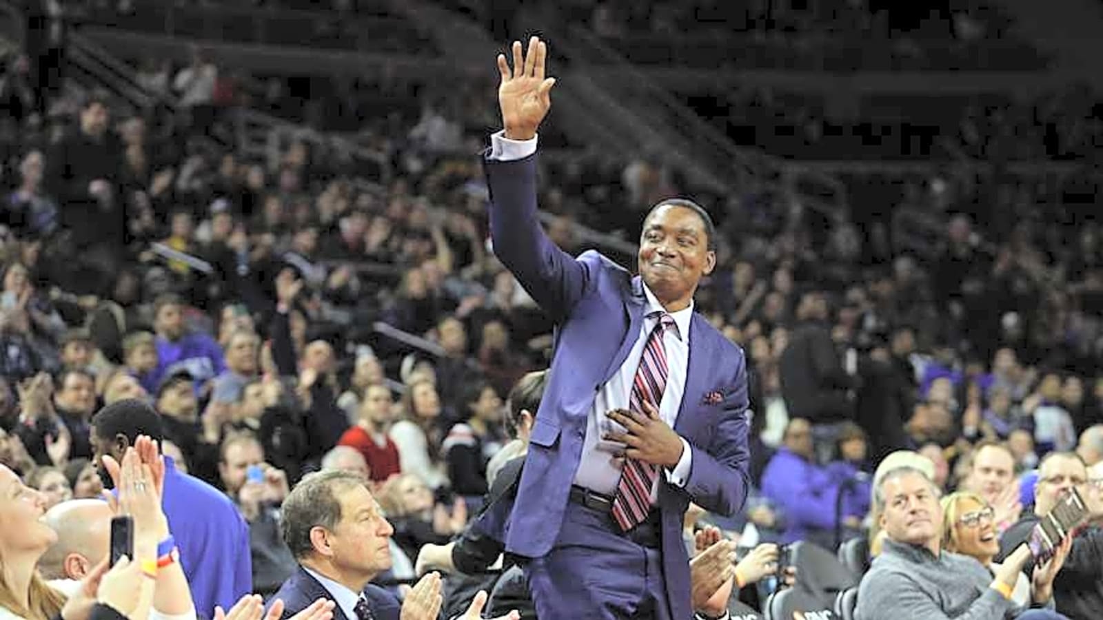 Isiah Thomas Refuses To Apologize For Early Dominance  Of Michael Jordan