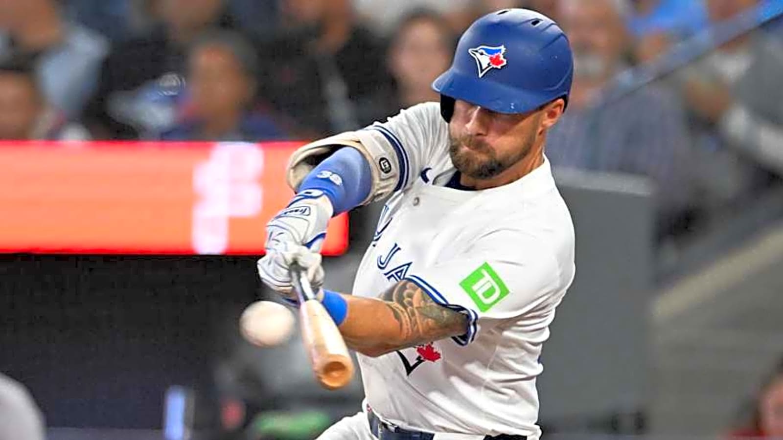 Blue Jays Enter Stretch in Danger of Losing AL East Lead to Yankees