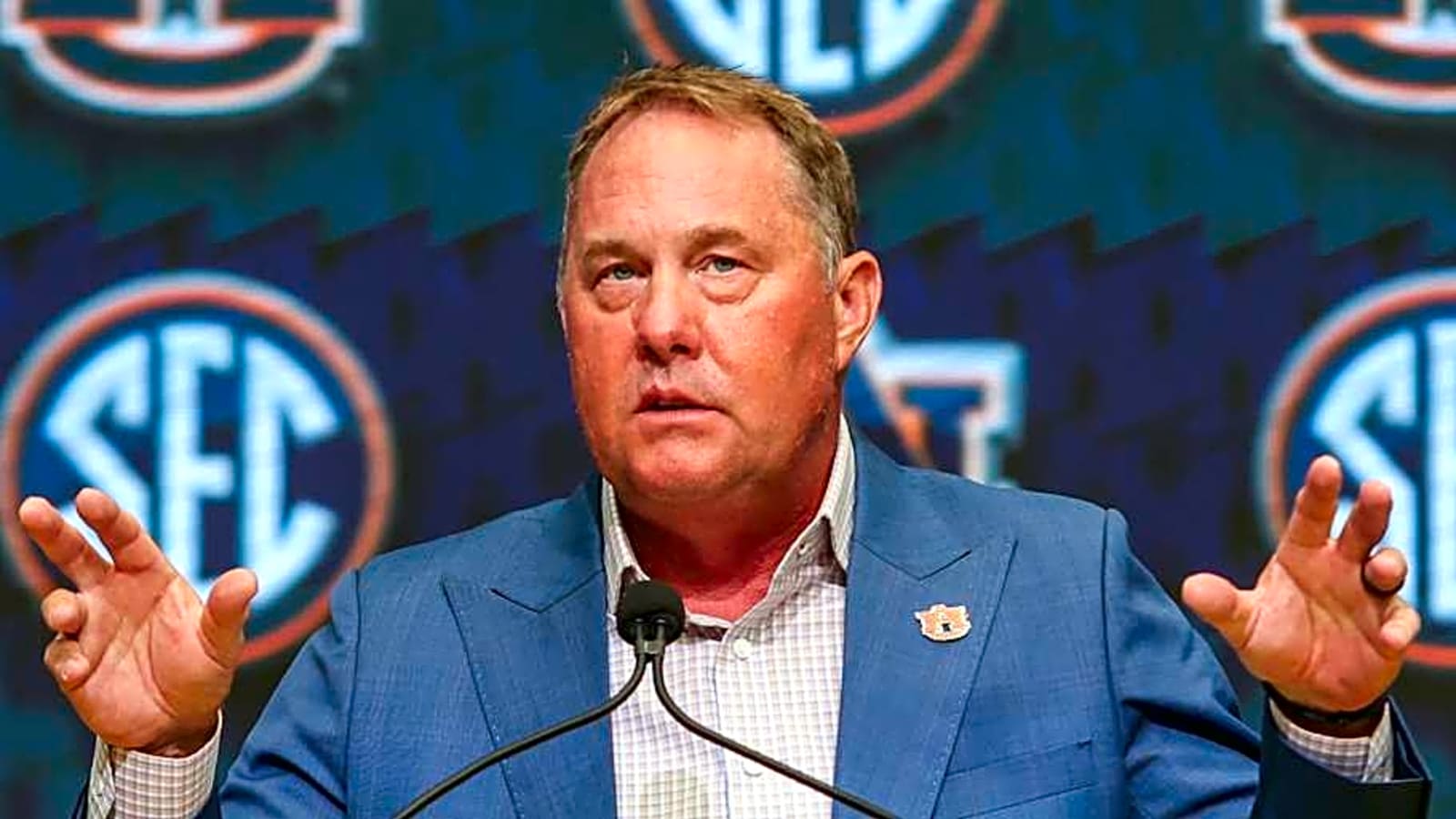 Hugh Freeze Embracing College Football&#39;s NIL Landscape