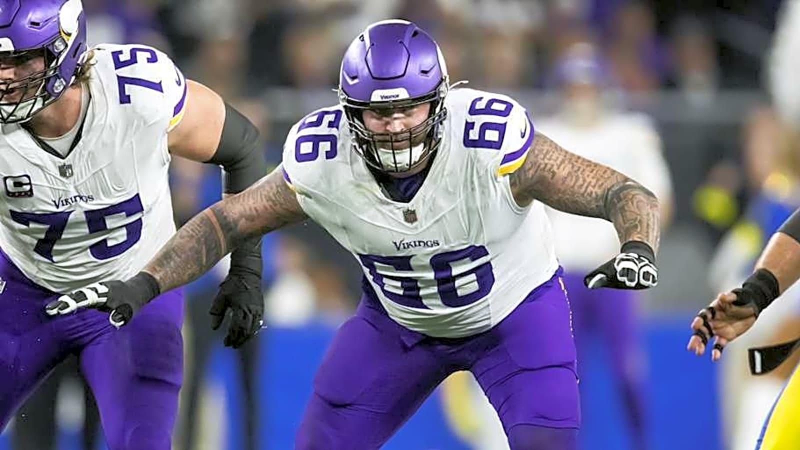 Surprising Veteran Considering Signing With Steelers