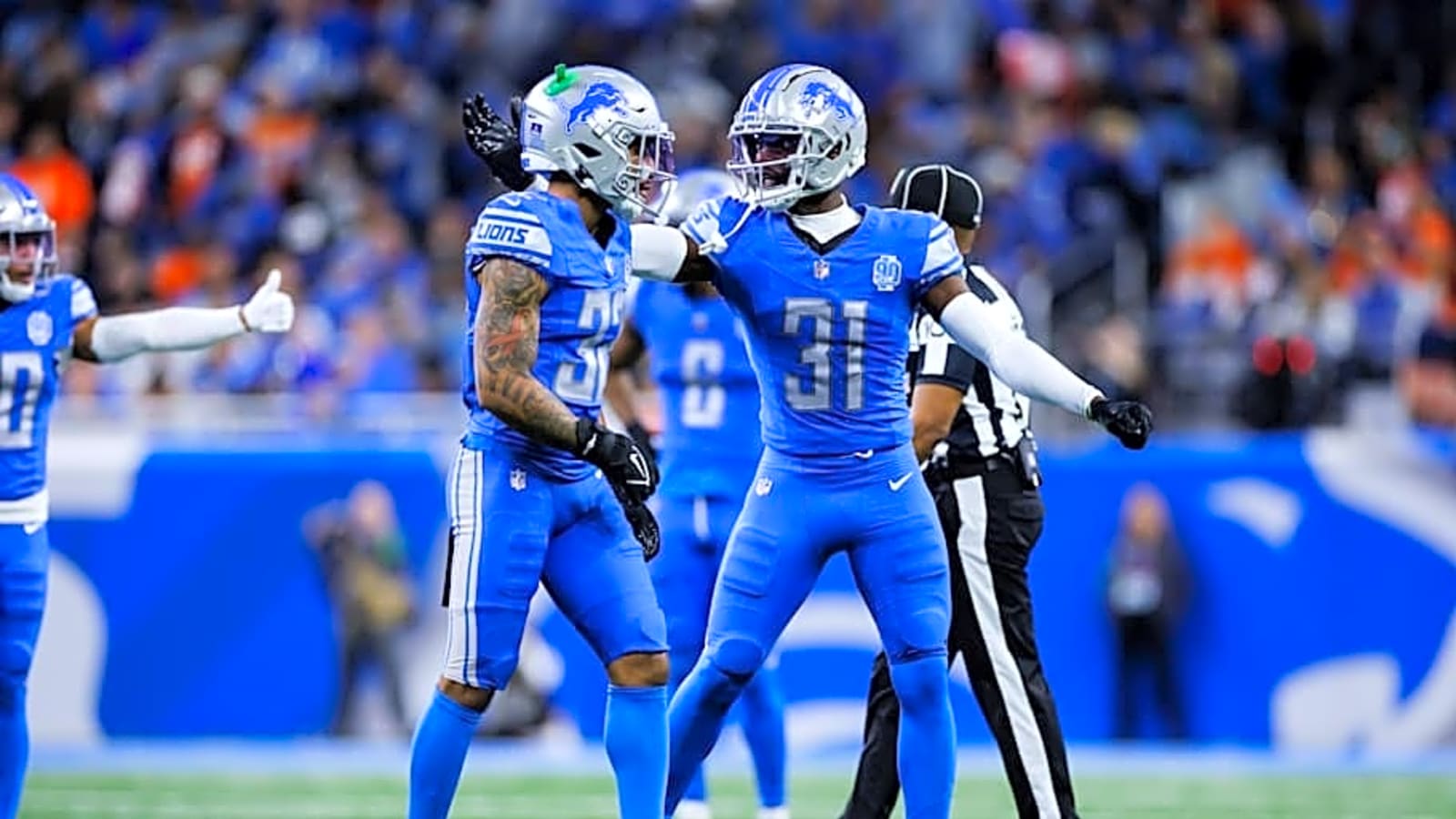 Lions defense won’t settle for being “sufficient” in 2025 revenge tour
