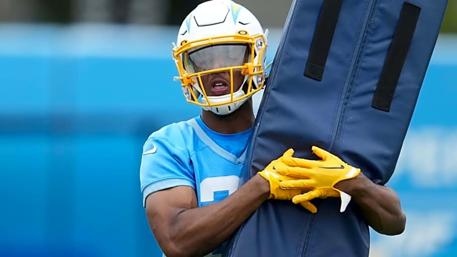 Seahawks quietly send Chargers draft bust packing ahead of training camp
