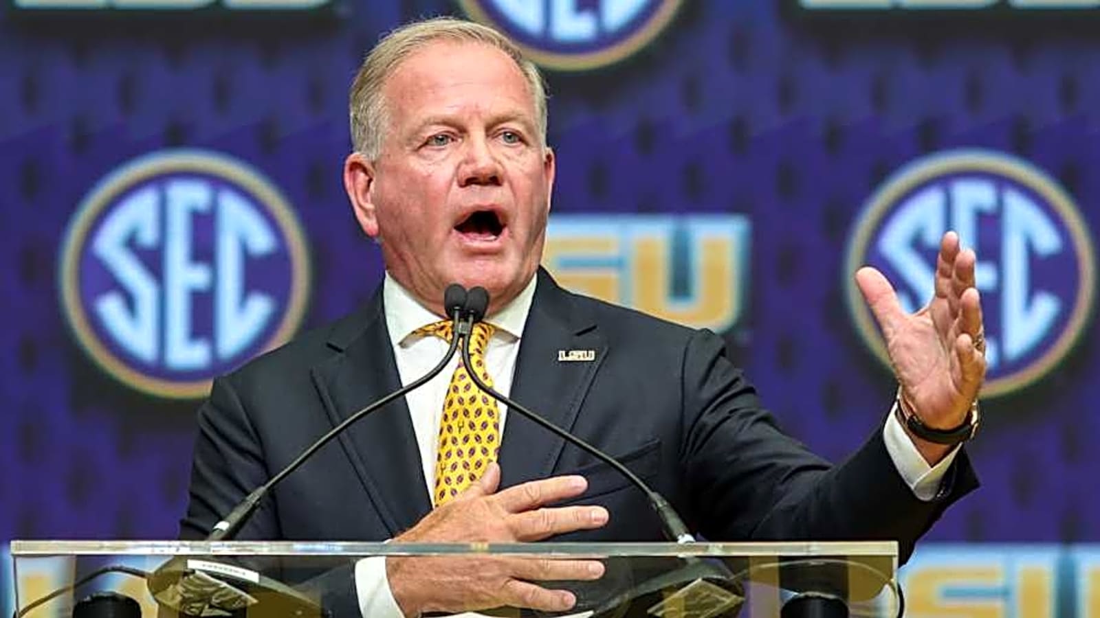 Brian Kelly updates status on star LSU WR after car accident