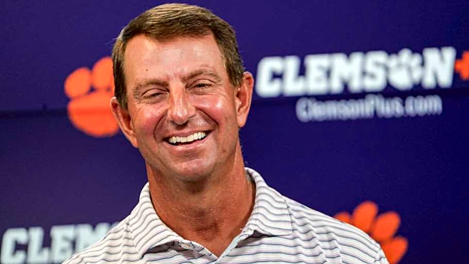 What Oregon Ducks&#39; Dan Lanning Said About Clemson Tigers&#39; Dabo Swinney Meeting