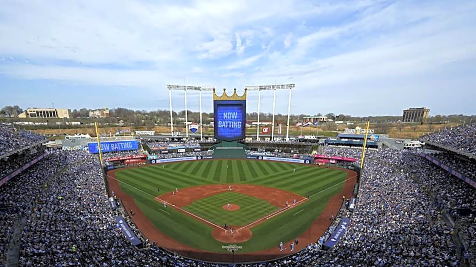 Royals Sign Veteran Journeyman To Minor League Deal