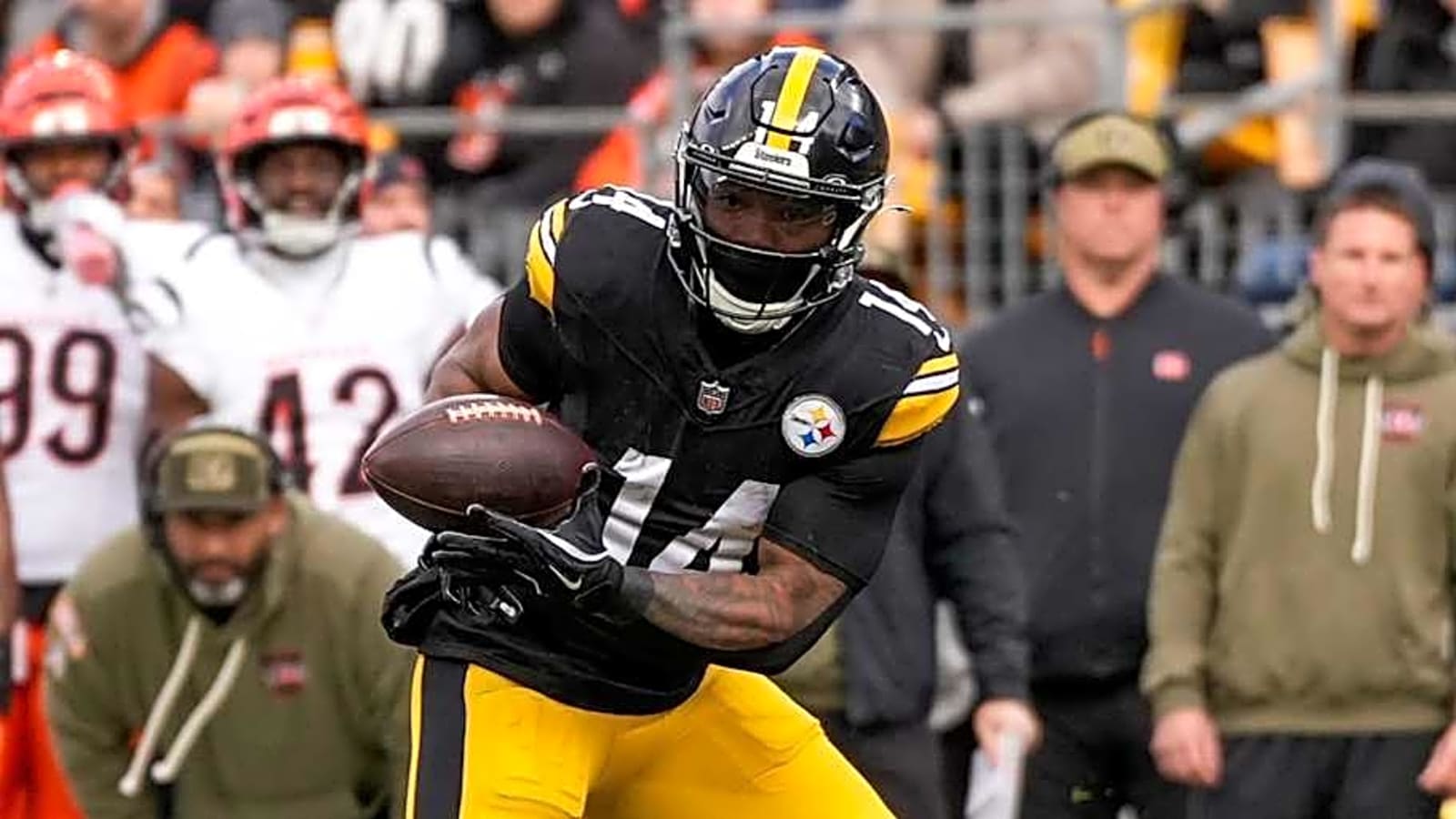 Steelers Crush Bengals With New Heroes Emerging