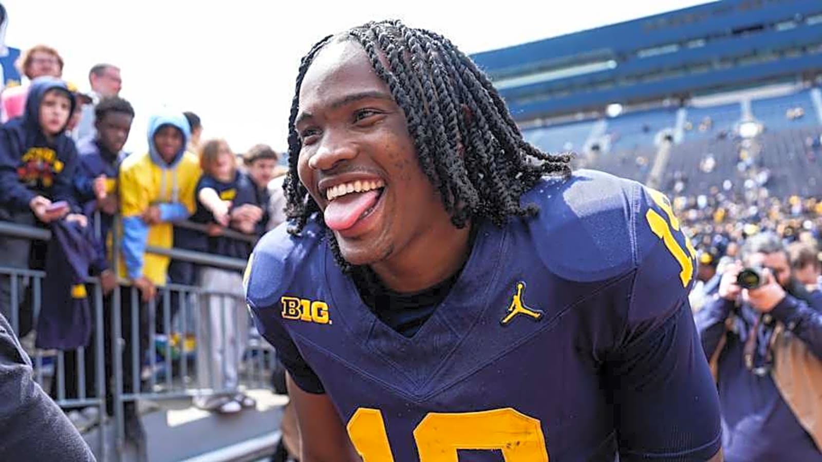 Michigan quarterback Bryce Underwood&#39;s NIL salary revealed