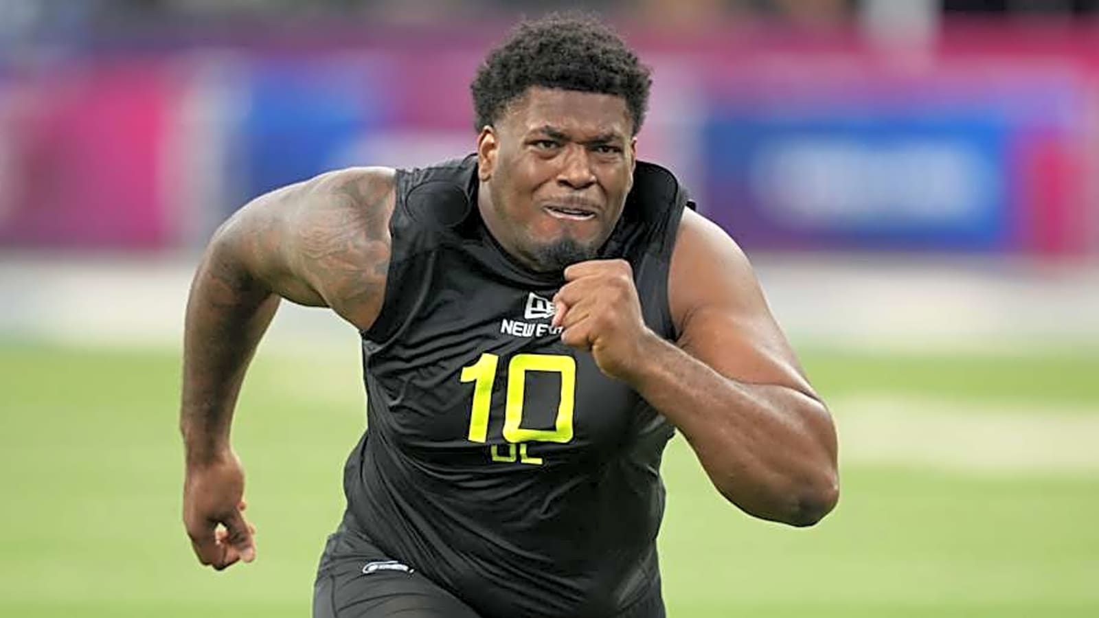 NFL Mock Draft: 49ers Take Defensive Lineman in Round 3
