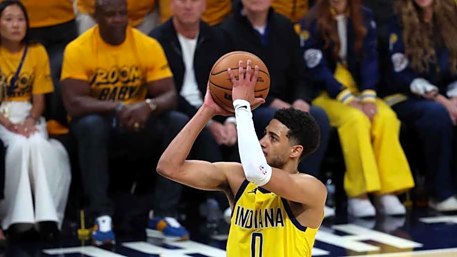 Pacers&#39; Tyrese Haliburton Getting Exclusive &#39;Overrate That&#39; Puma Shirt