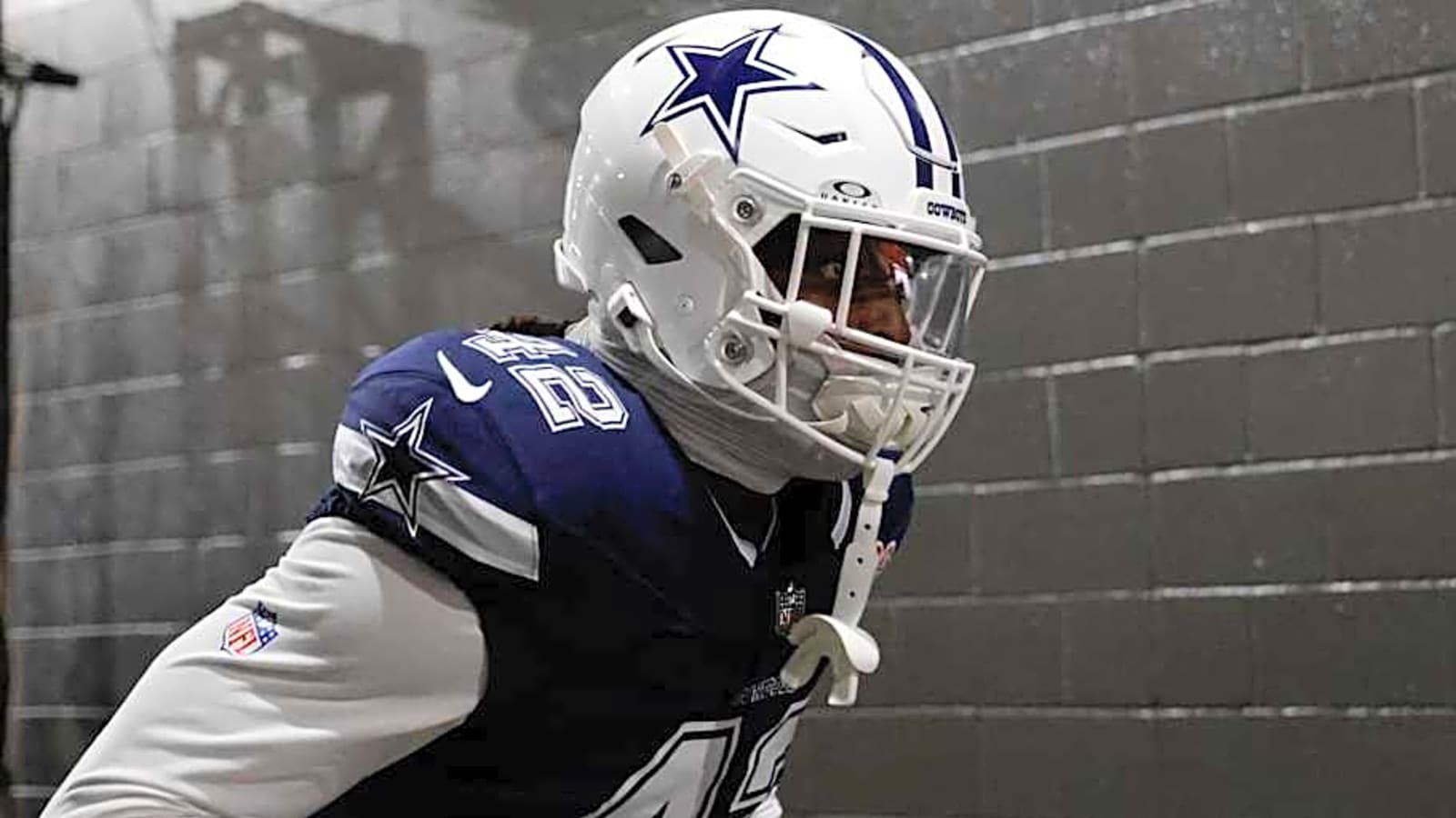 Jadeveon Clowney Embraces Versatility While Discussing Possible Cowboys Return