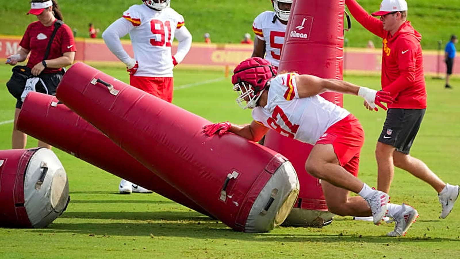Watch: Rookie Defensive End Ashton Gillotte Tuesday Press Conference