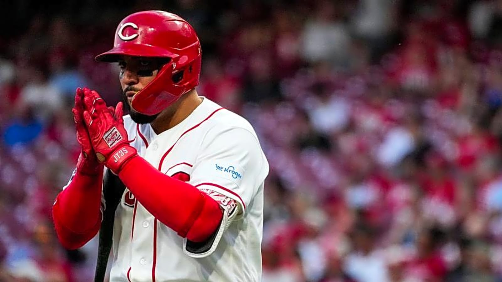 Reds Get Clutch Hitting Late, Beat Padres 4-3