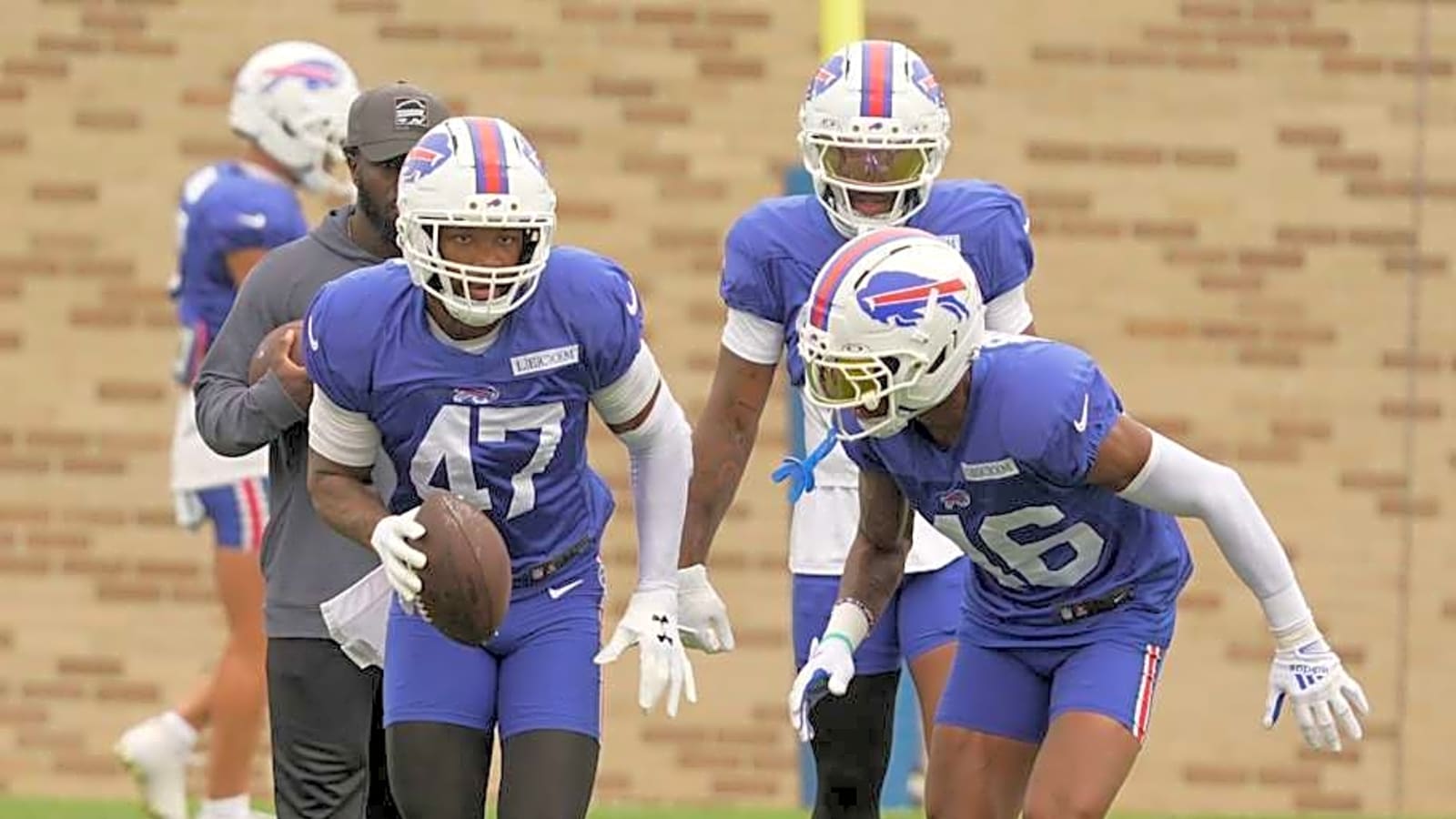 Bills&#39; defensive star surprised when learning of James Cook&#39;s new deal