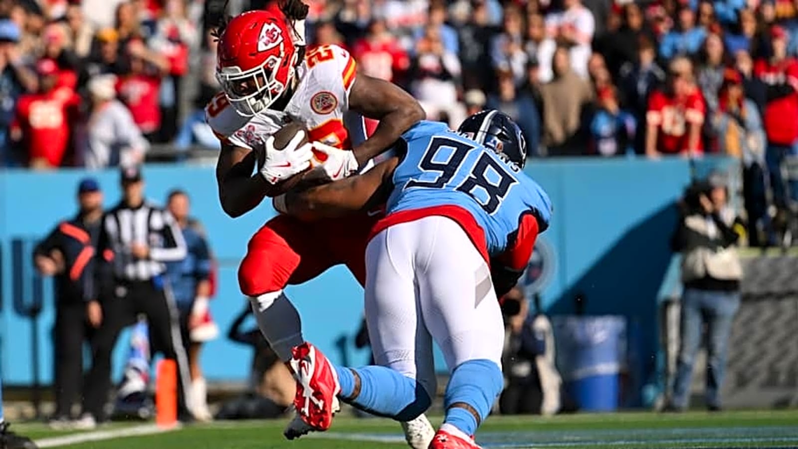 How Chiefs Tried to Fill Leadership Void Without Mahomes