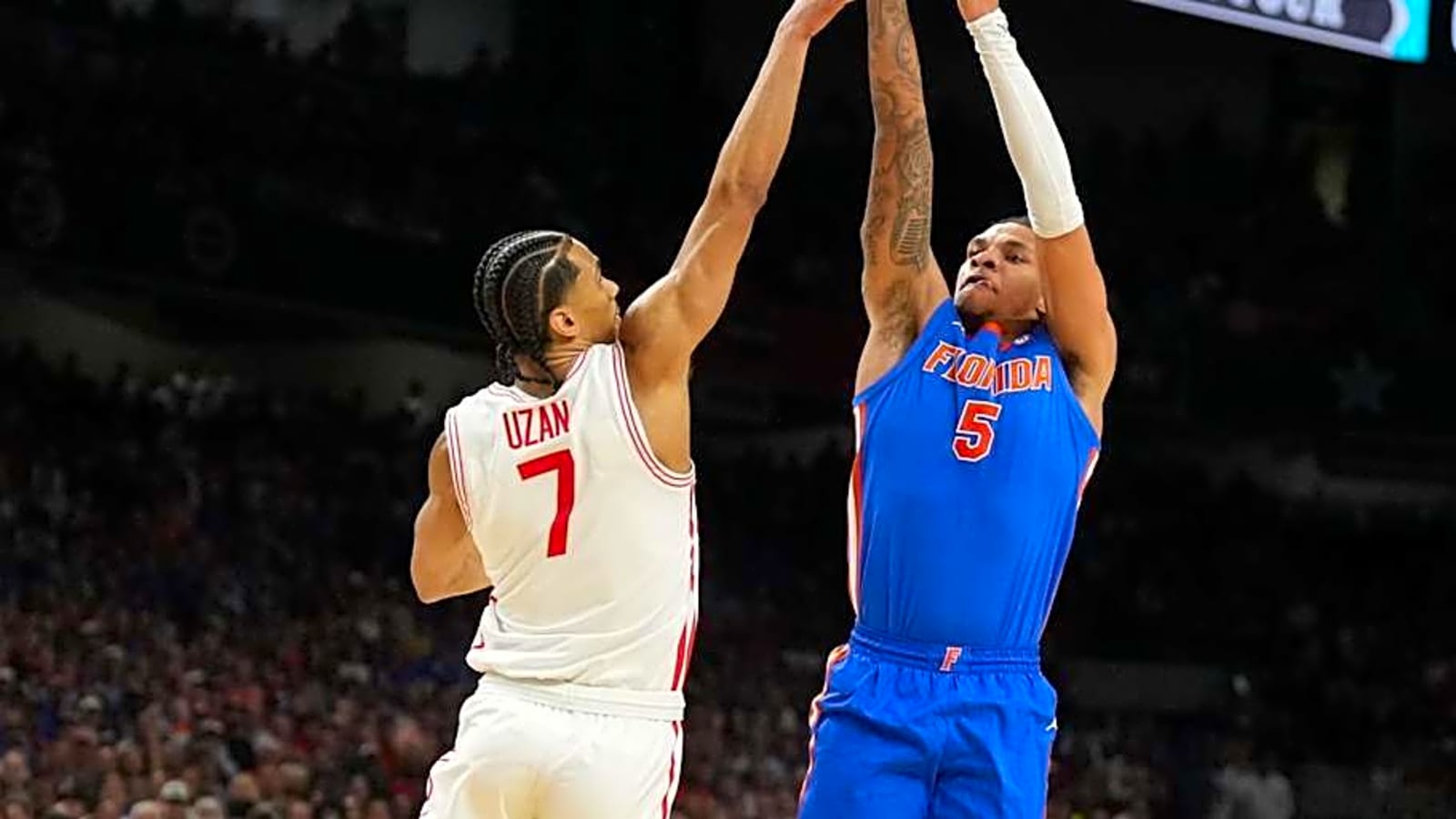 Pair of Former Gators Basketball Stars Sign with Golden State Warriors