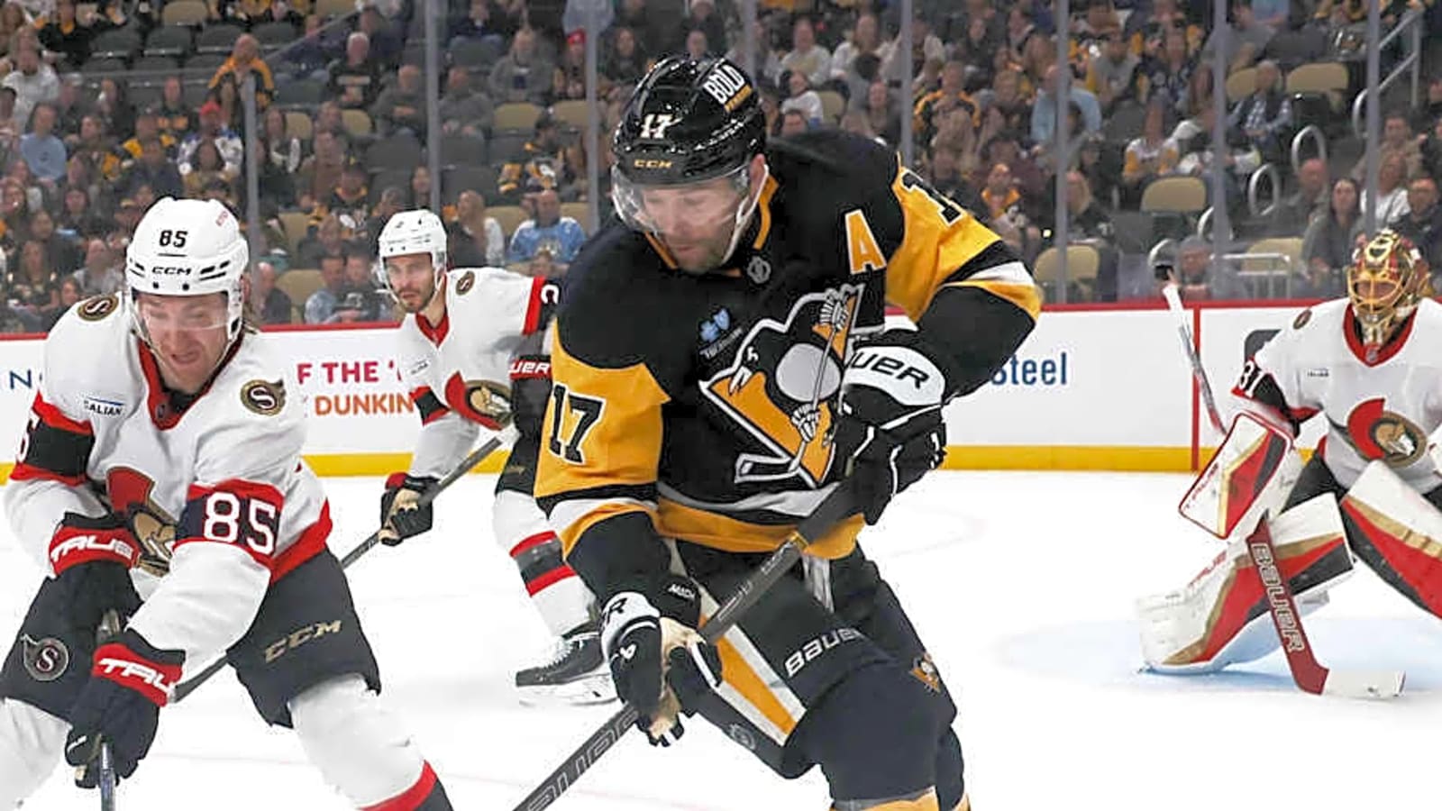 Penguins Forward Suffers Lower-Body Injury