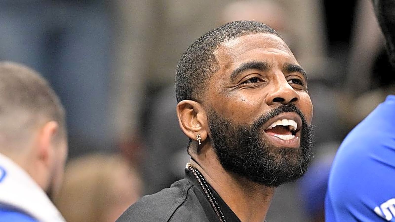 Rockets Reportedly Interested in Mavericks' Kyrie Irving
