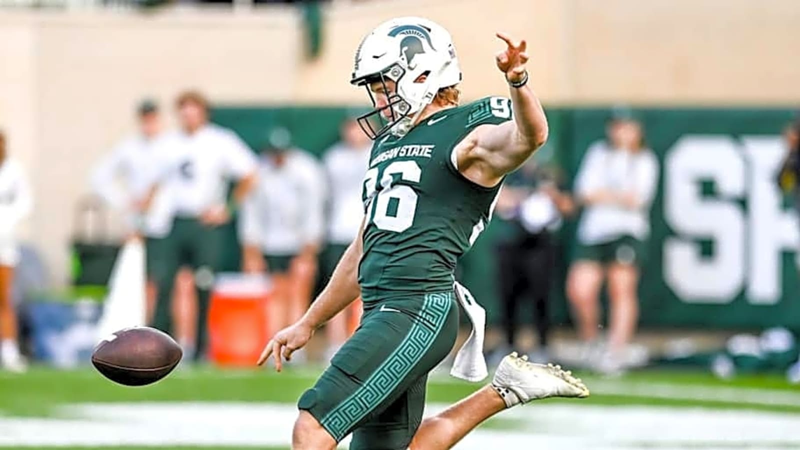 MSU&#39;s Ryan Eckley Compares Kicking, Punting to Golf