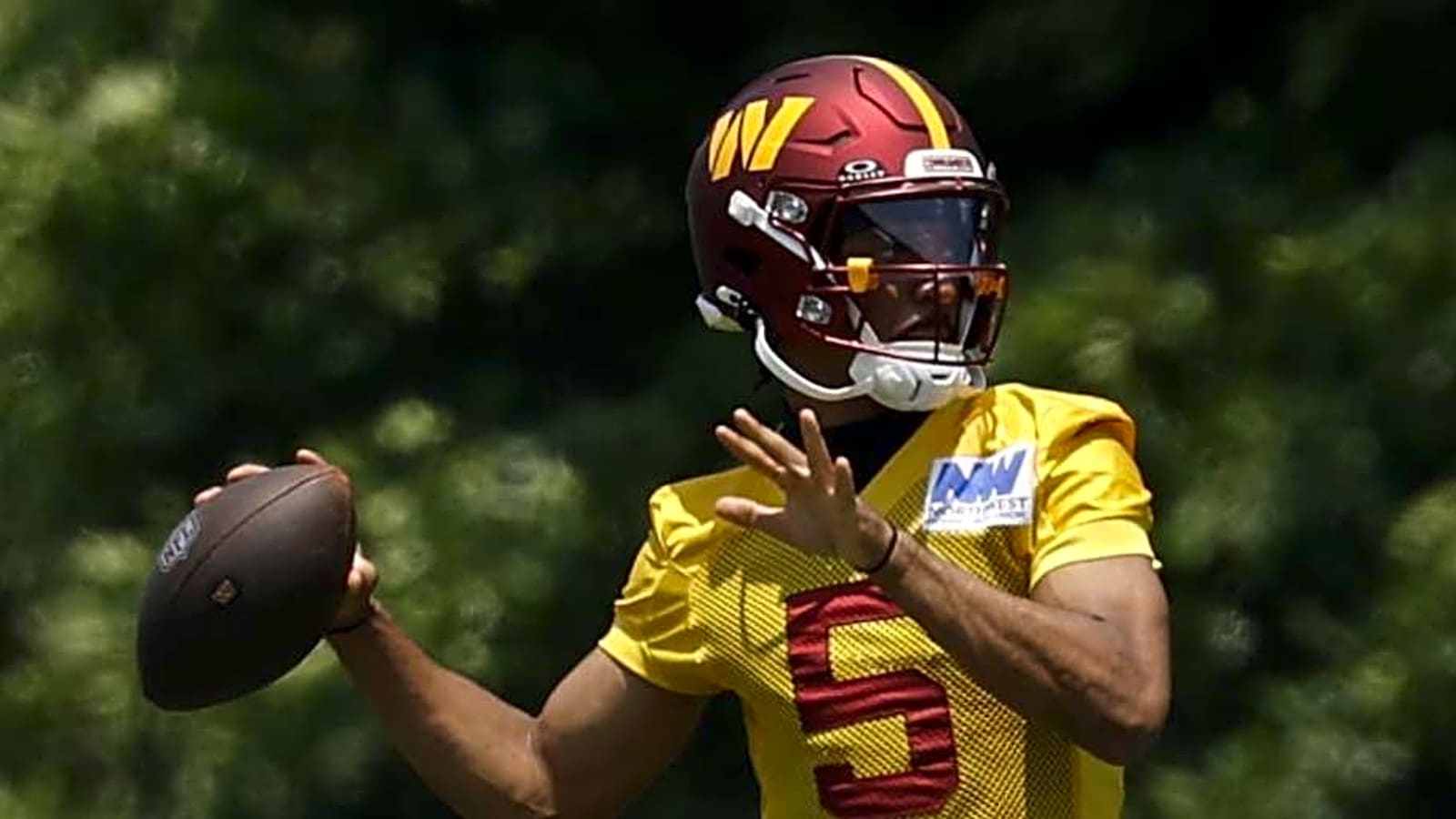 Commanders’ gamble on Jayden Daniels gaining steam with elite status in sight