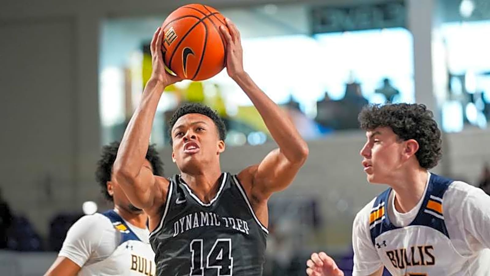 Tennessee Basketball Re-Offers 5-Star Guard Ryan Hampton, Eyes Top 2027 Recruit