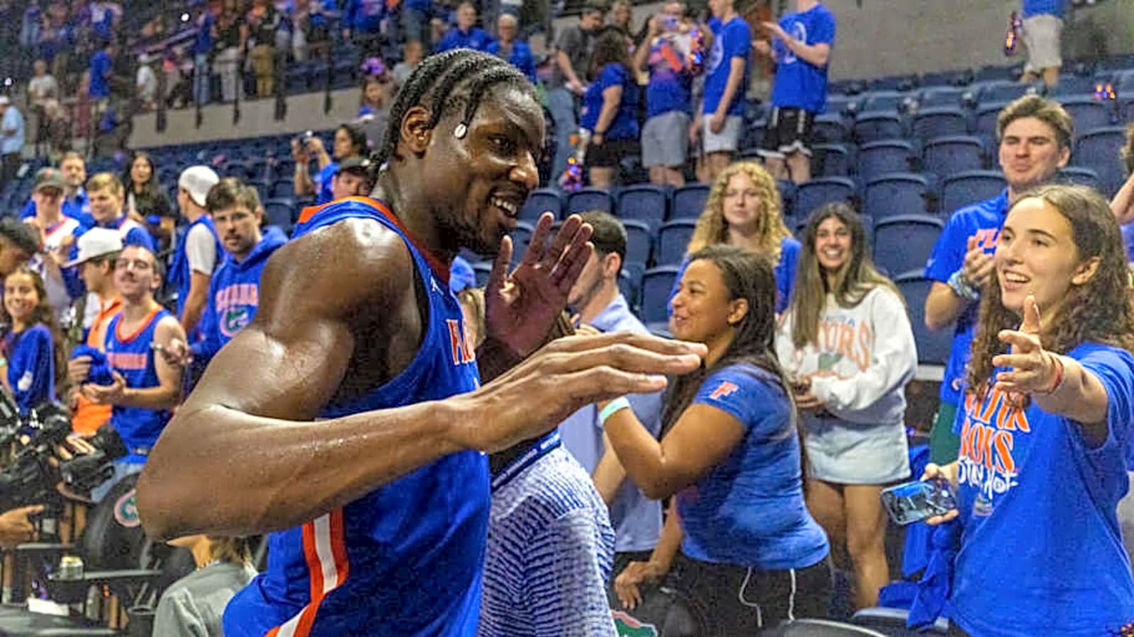 Gators' Rueben Chinyelu Turning into One of Nation's Best Bigs