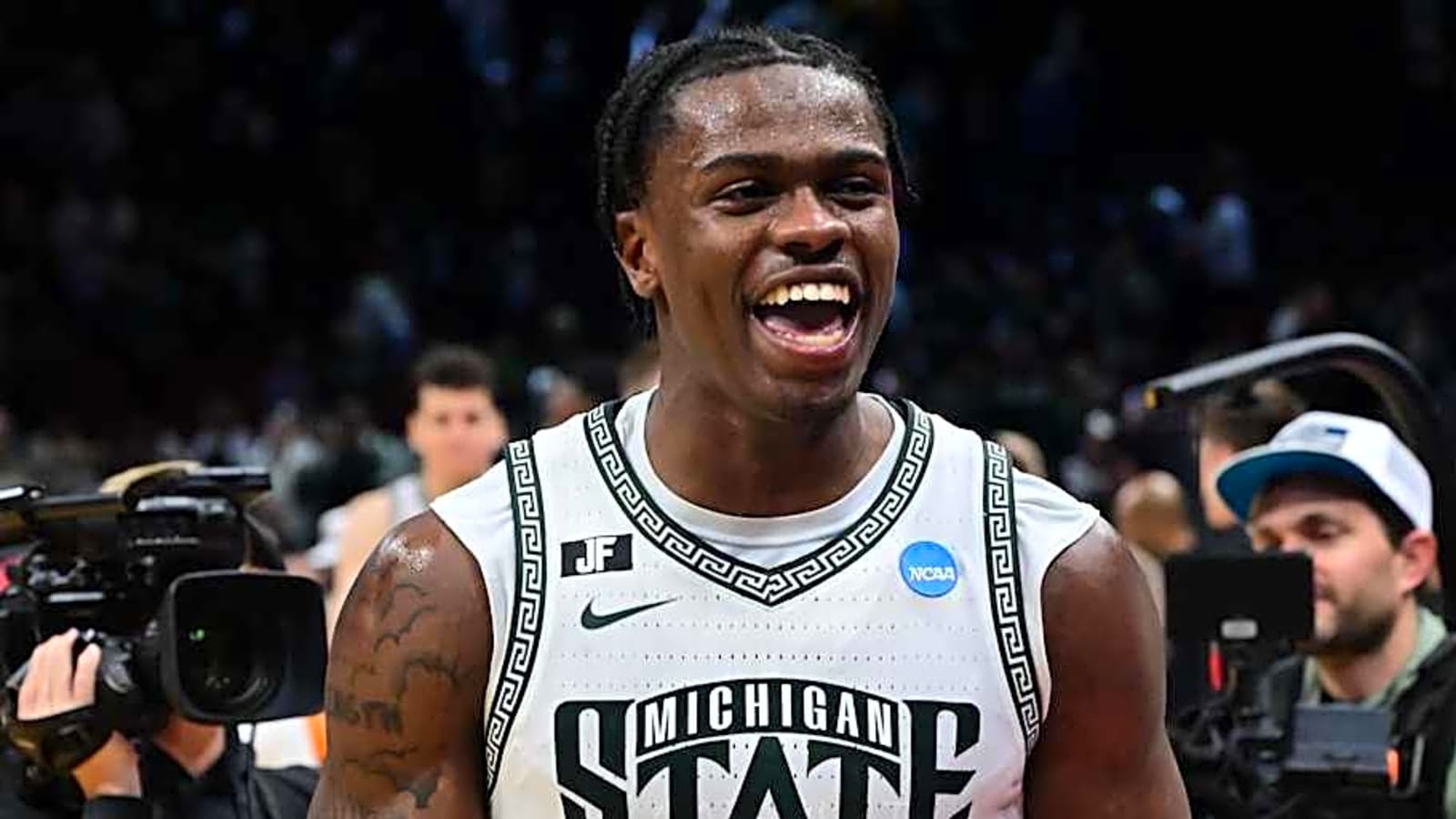 The Measure of Greatness: Junior Forward Faces Major Expectations