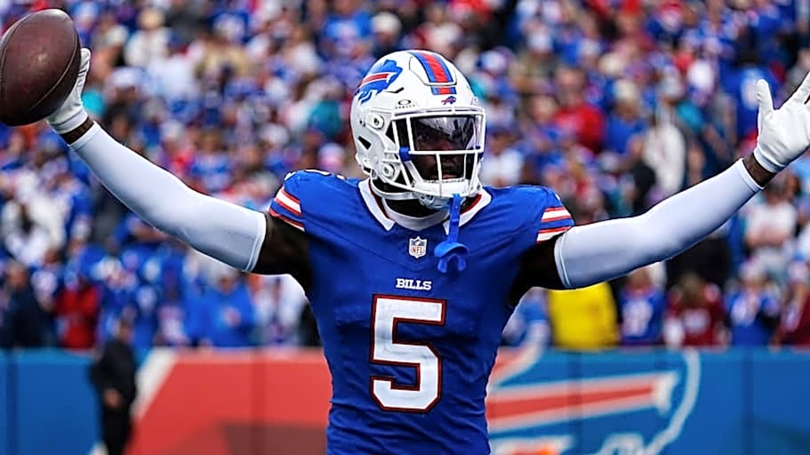 Elam Looking for Career Resurgence in Dallas