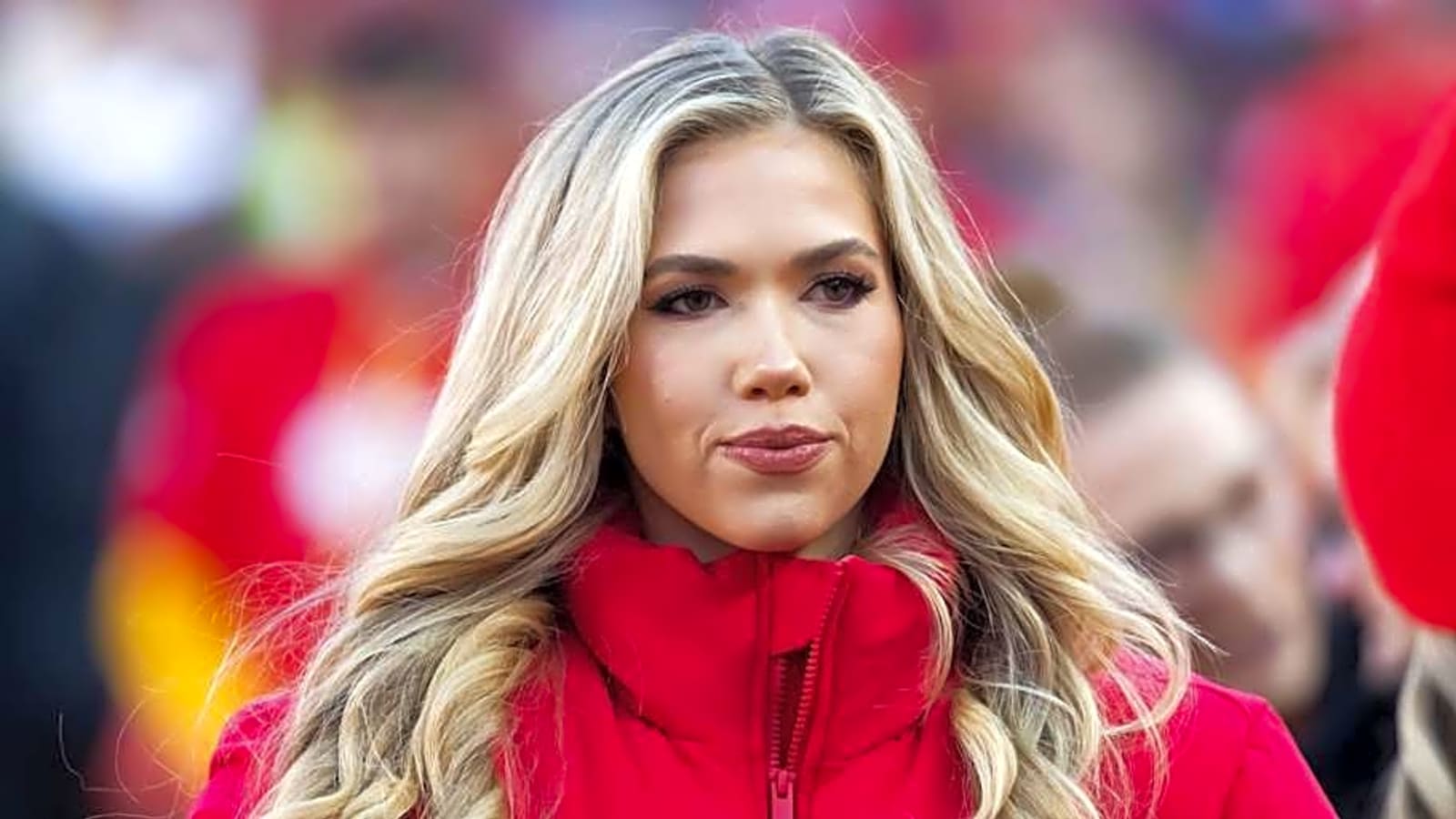 Chiefs&#39; Heiress Gracie Hunt Shares Uplifting Message After Family Loss