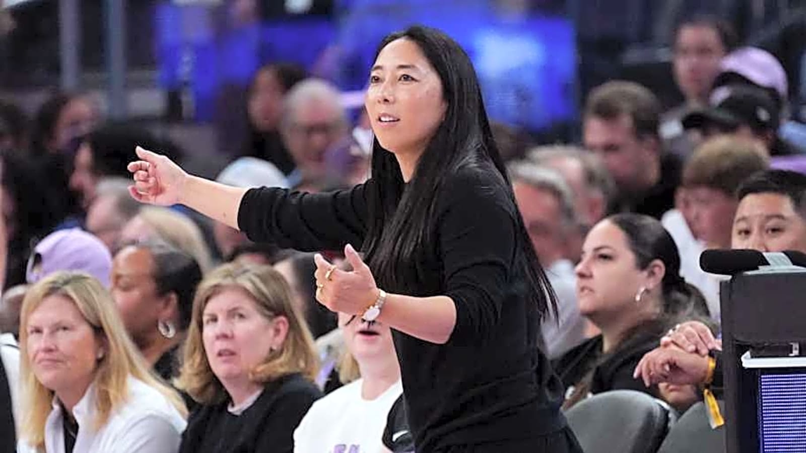 Valkyries Announce Roster Decision, Waive Rookie Center on Monday