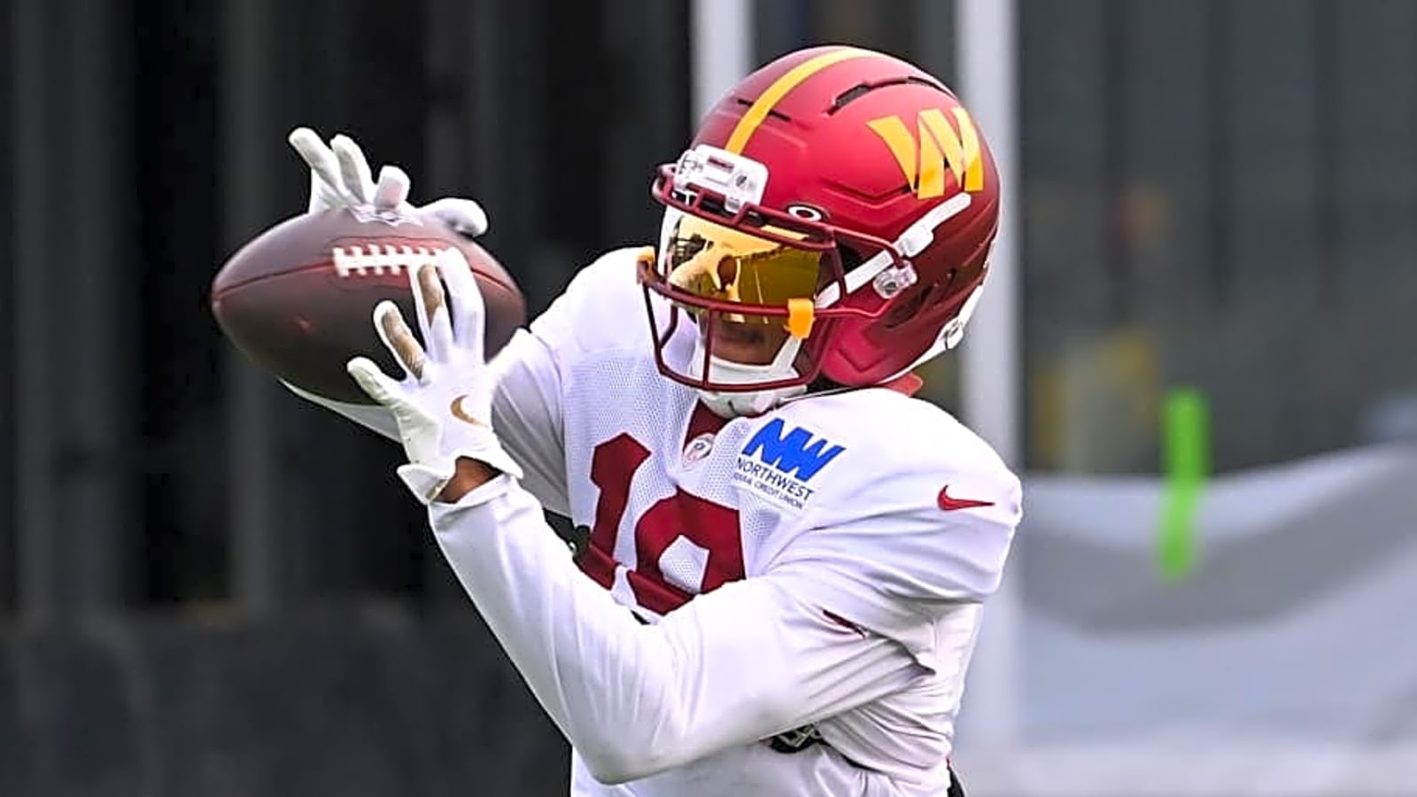 Commanders veteran blows final audition with future on the line