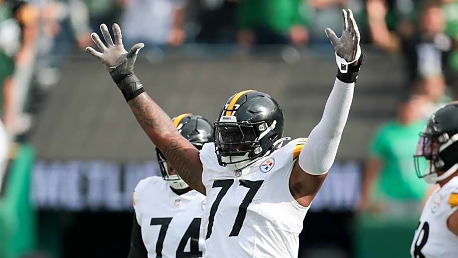 Steelers&#39; Broderick Jones Jokes About Viral Aaron Rodgers Moment