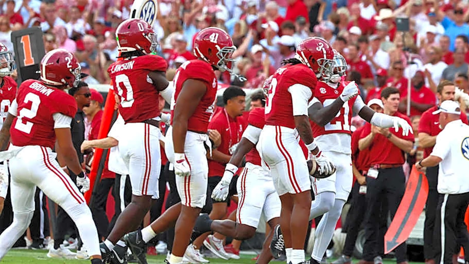 Alabama Defense Steps Up after Shaky Start to Shut Out Vanderbilt in Second Half