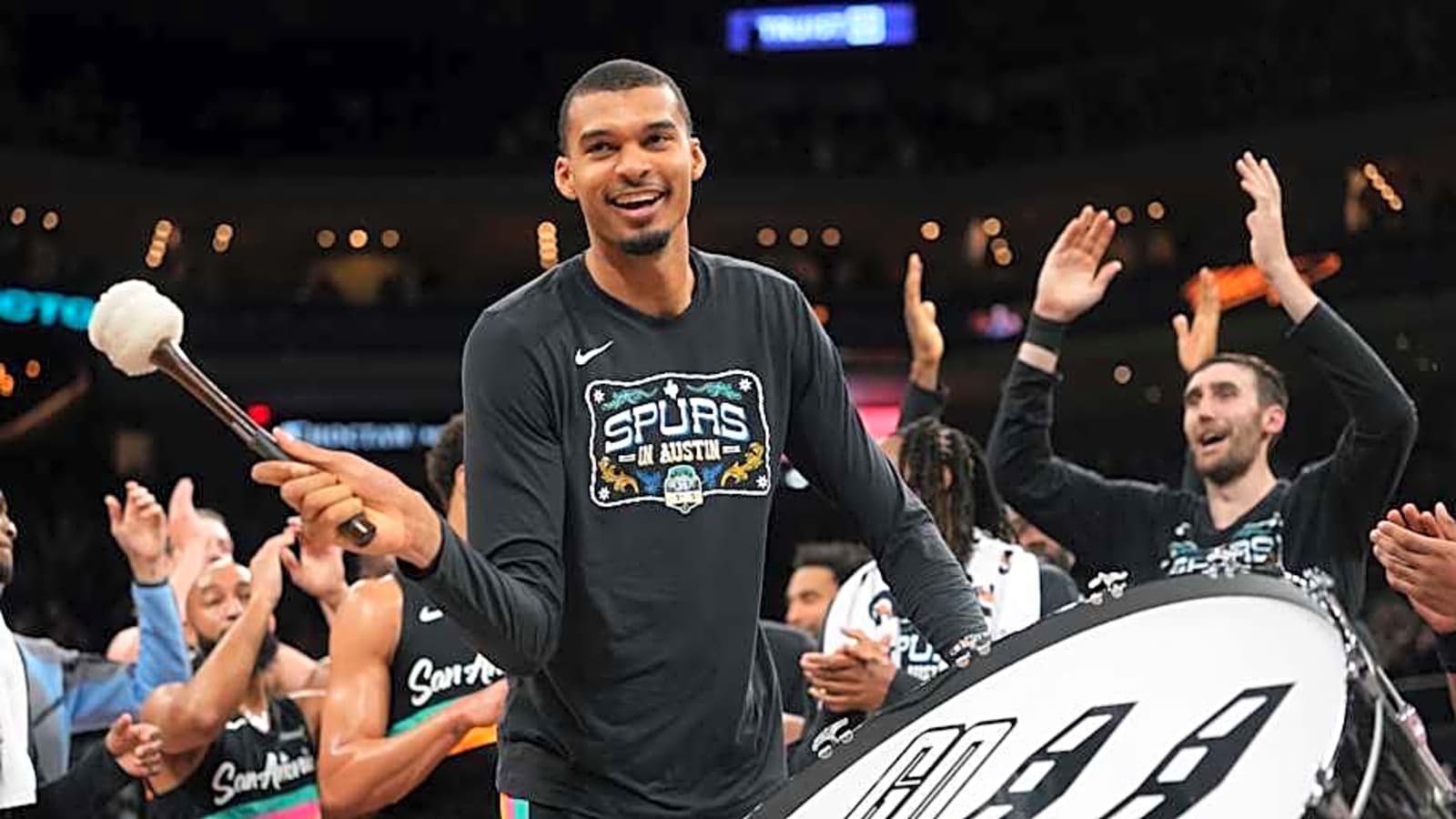 'They're My People, As Well': How Spurs Made Austin's Moody Center Feel Like 'Home'