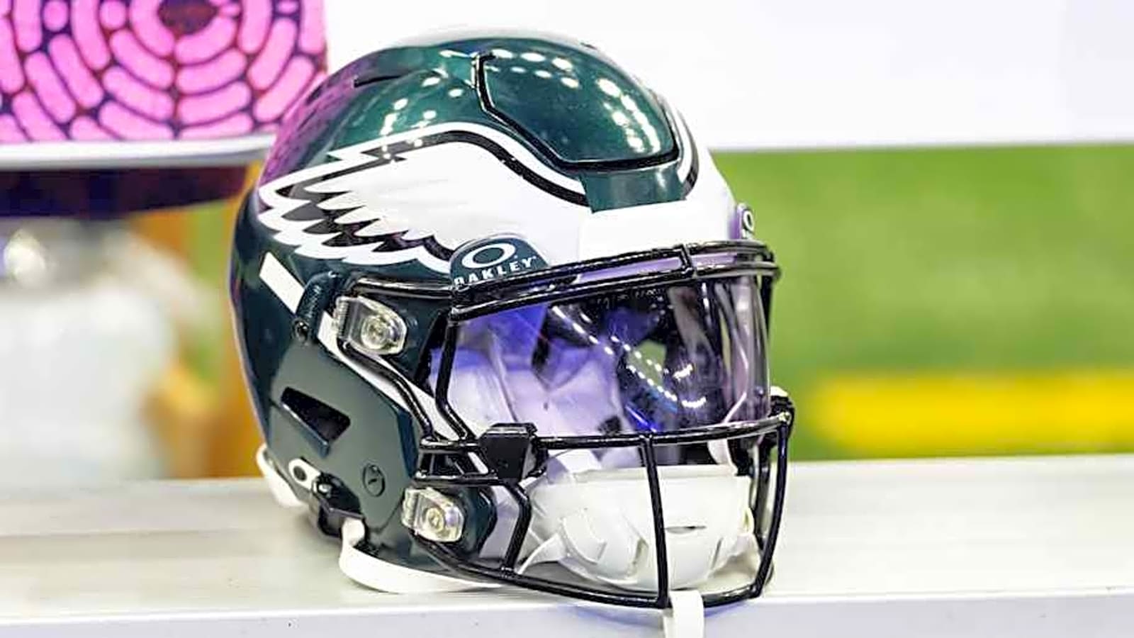 Jobless former Eagles protector may be forced into early retirement