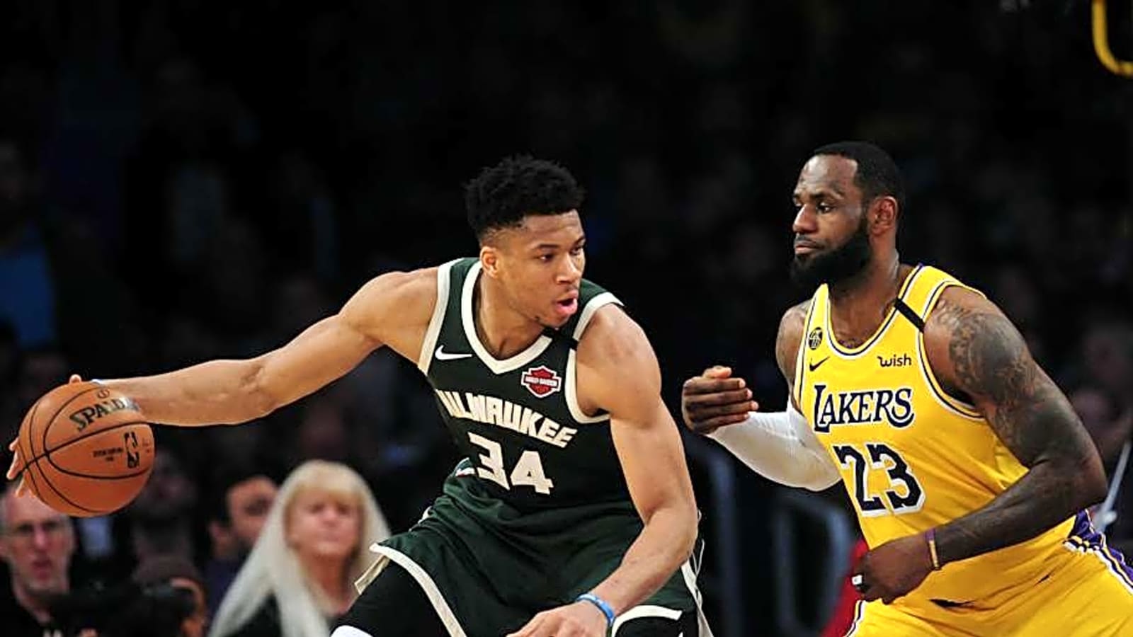 Bucks&#39; Giannis Antetokounmpo Sends Strong Message to LeBron James Critics