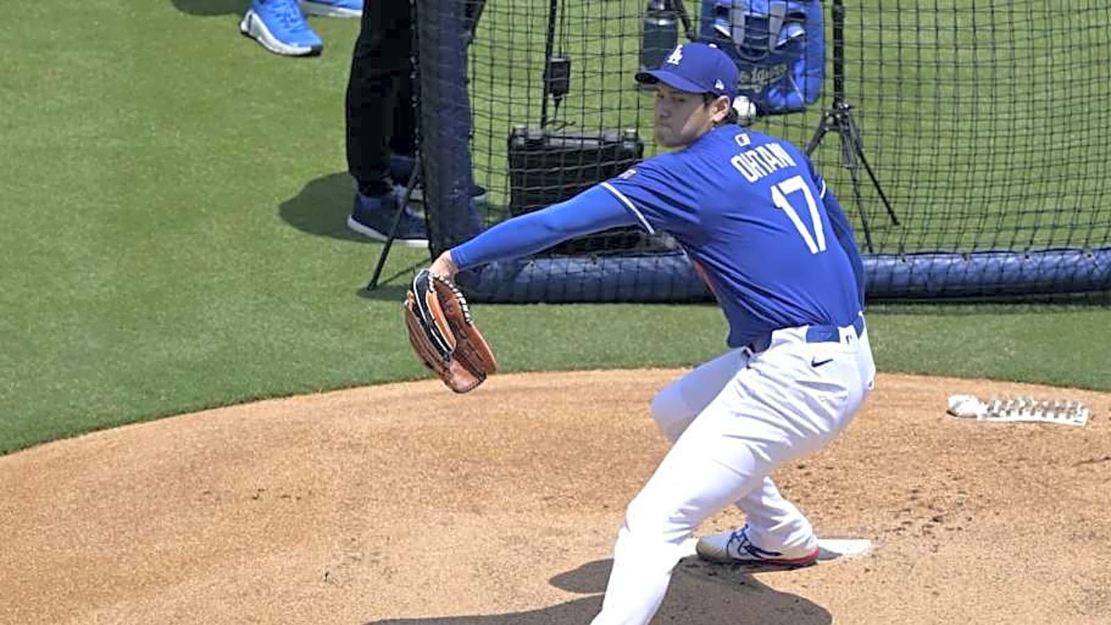 Dave Roberts Provides Key Details Into Shohei Ohtani&#39;s Pitching Debut With Dodgers Monday