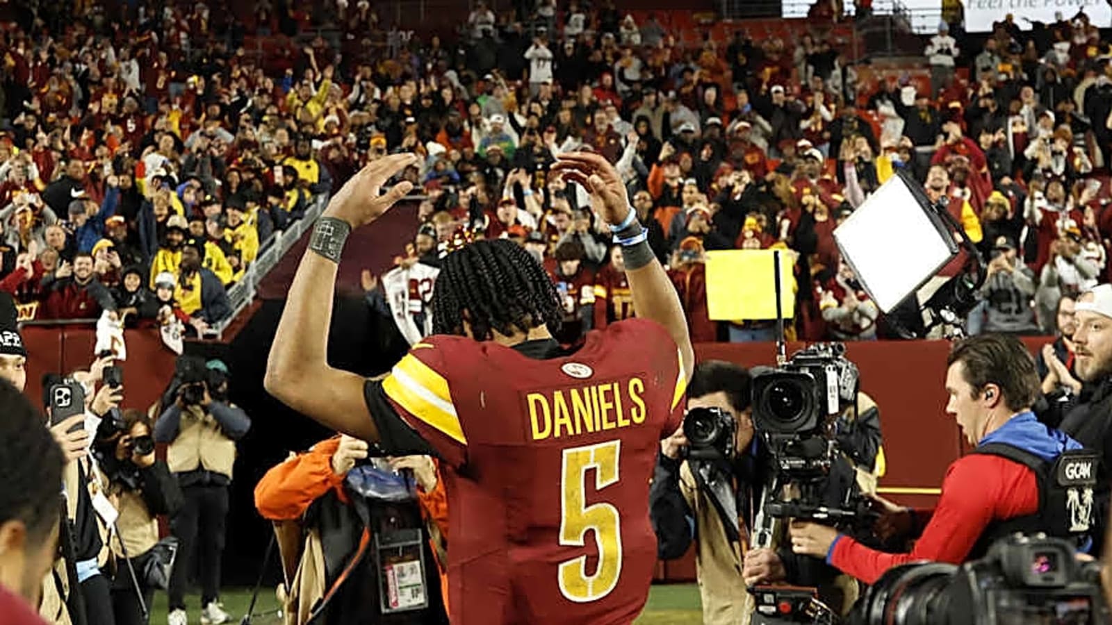 Commanders must take advantage of Jayden Daniels&#39; rookie contract