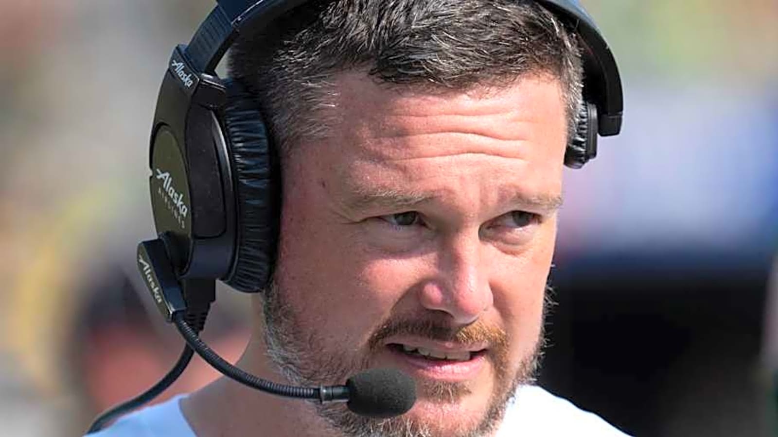 Oregon Ducks Reportedly Involved With NIL Enforcement