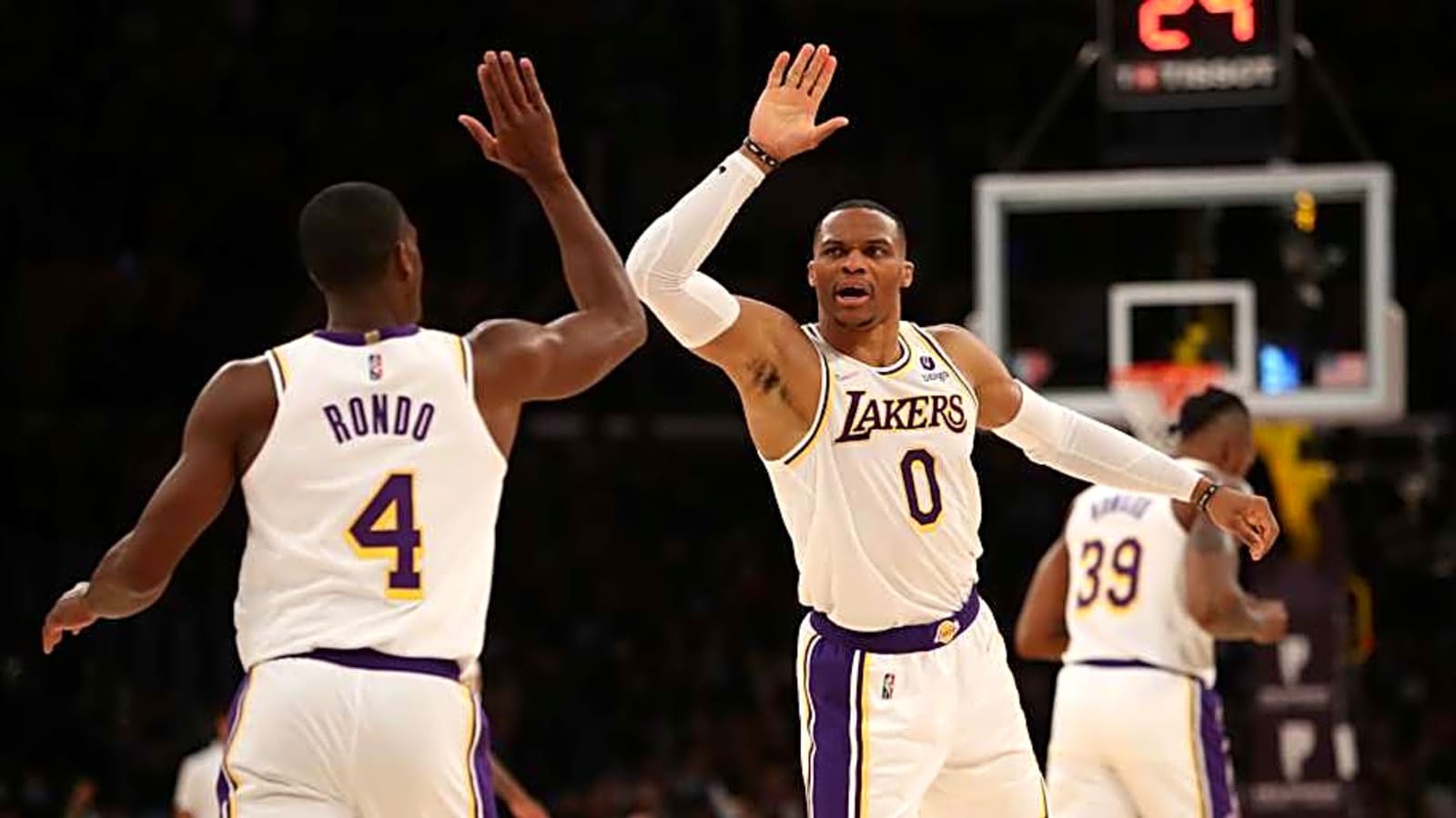 4x NBA-All Star Pitches Ex-Celtics, Lakers Star For Knicks Head Coach Job