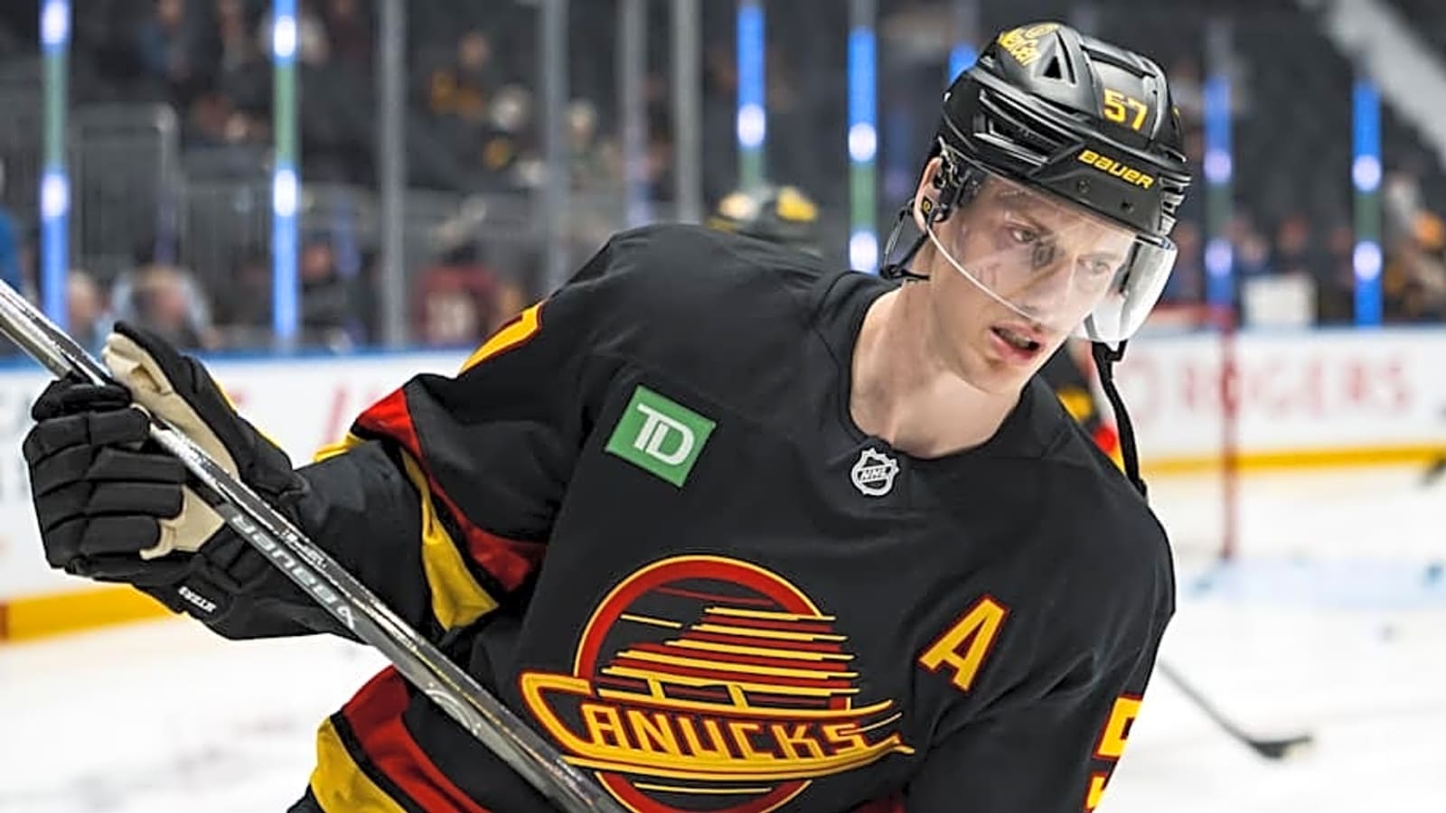 Stars Acquire Top Canucks Defenseman