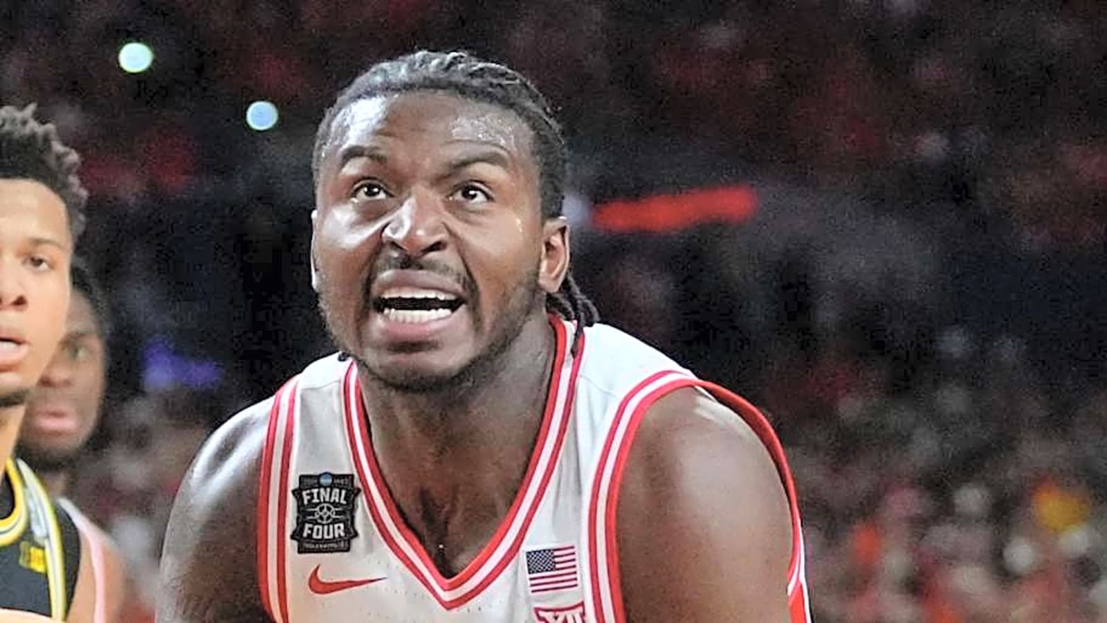 Tommy Lloyd Applauds Arizona Seniors After Final Four Defeat